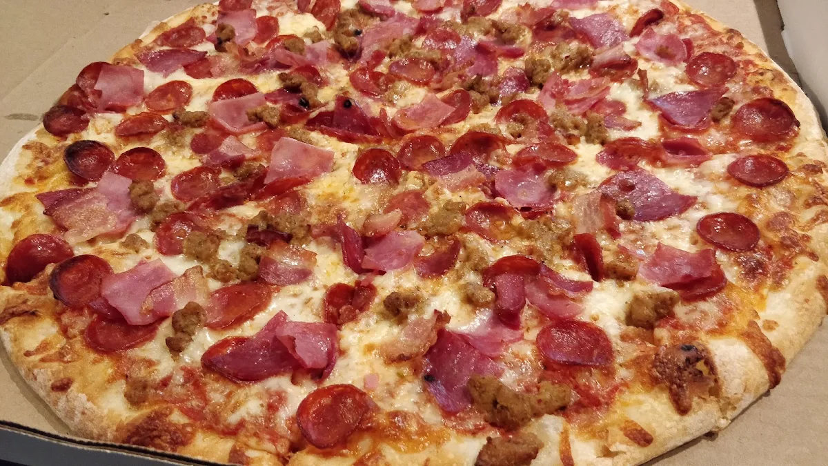 Meat Lovers Pizza, Luca Pizza