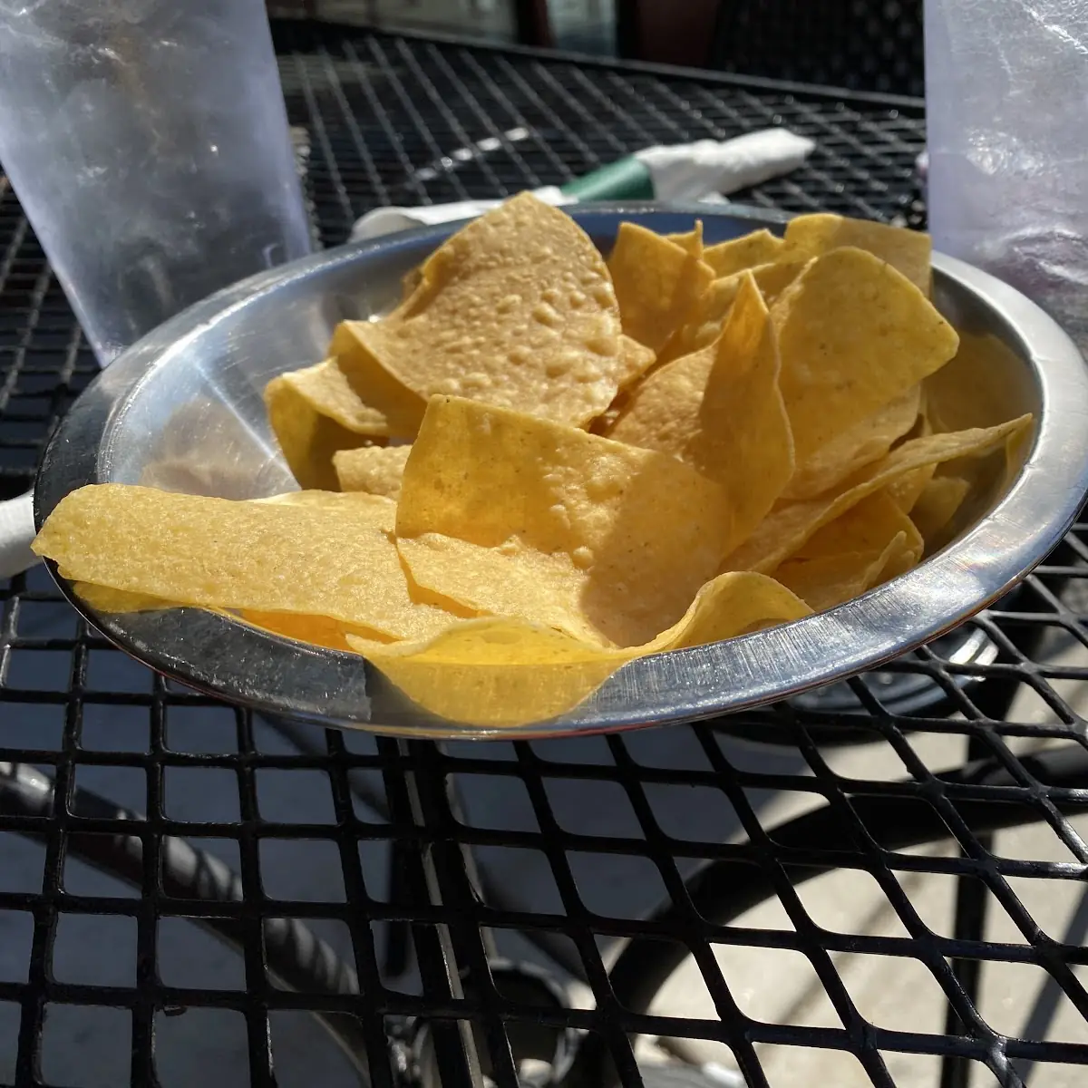 Large Chips & Salsa