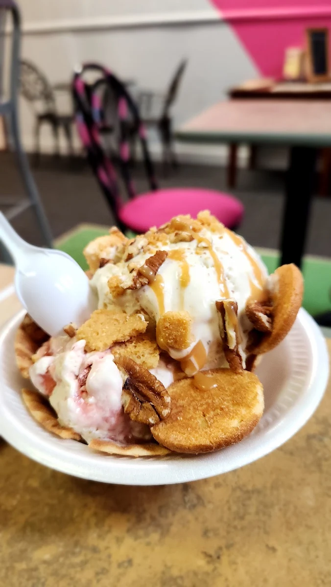 Banana Pudding Strawberry Chresecake