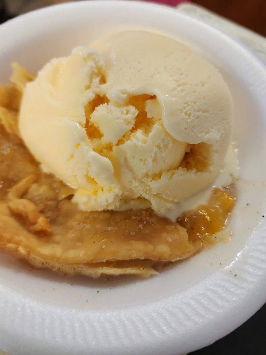 Peach Cobbler Vanilla Ice Cream