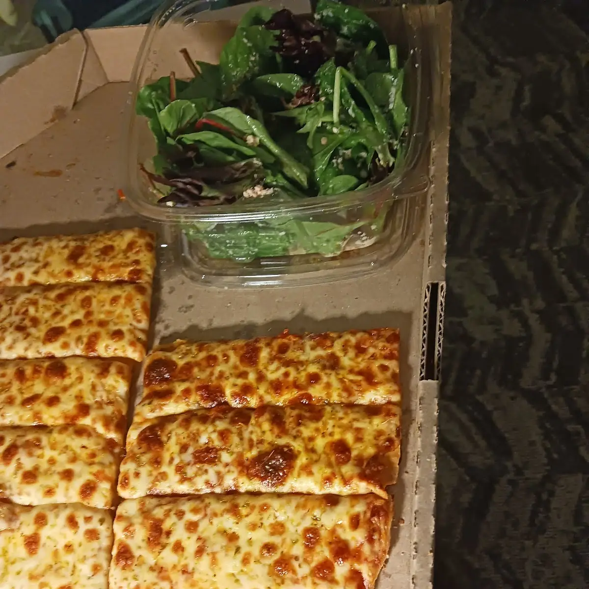 Thin Crust Pizza