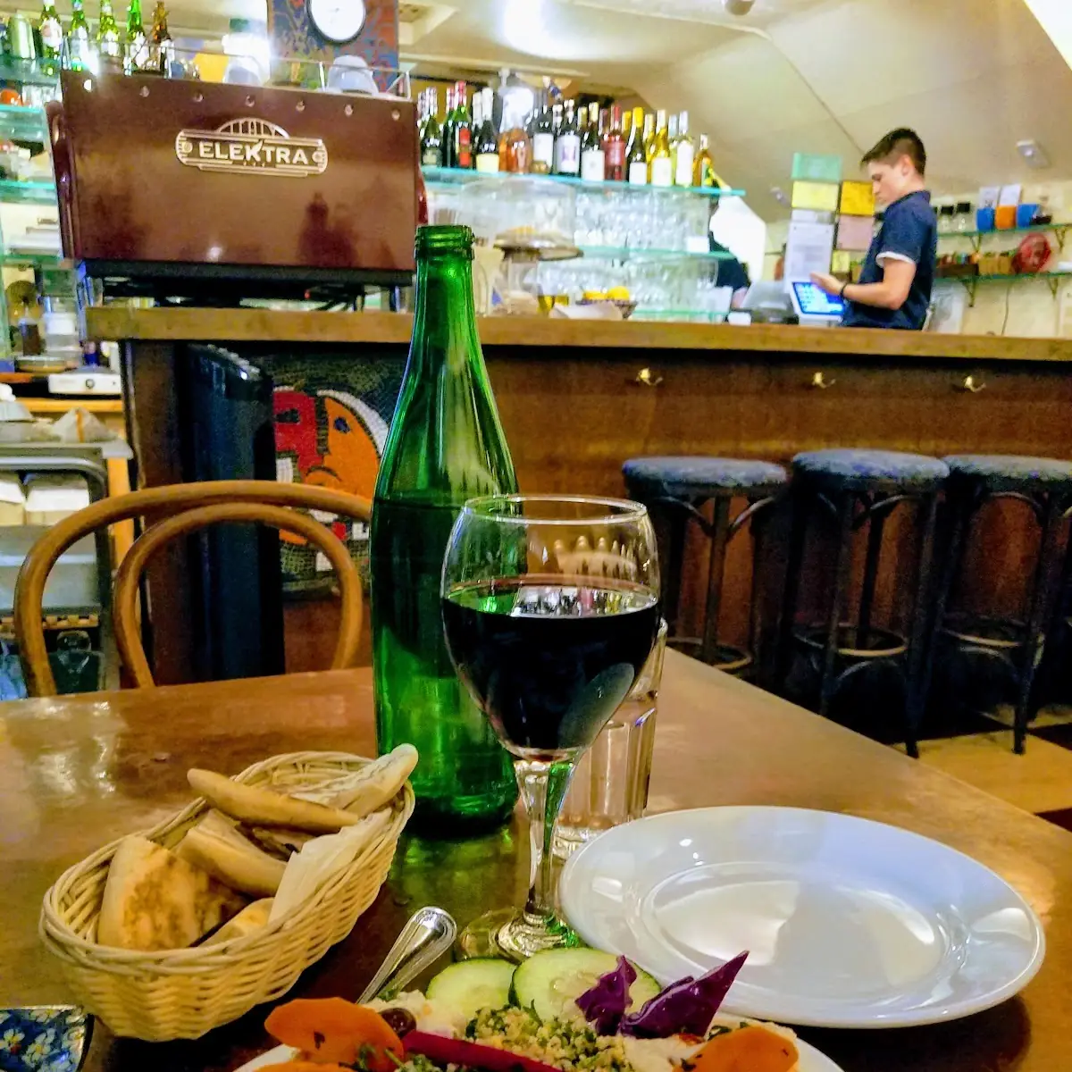 Combo Sample Appetizer Platter and Red Wine