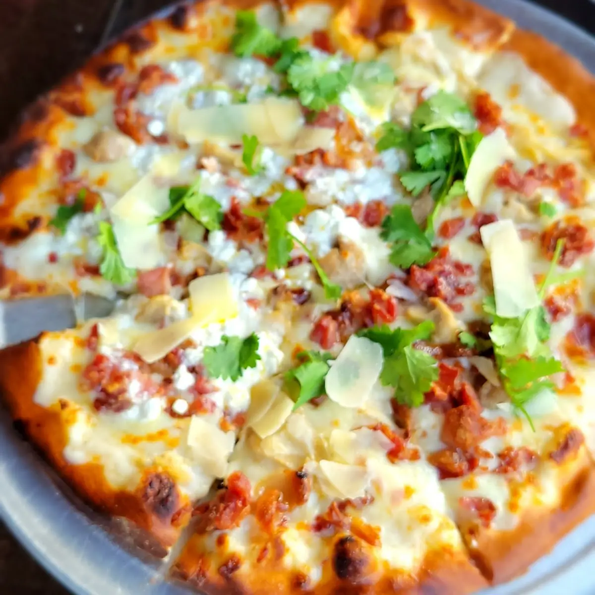 Pizza Pepperoni Pollo Y Bacon