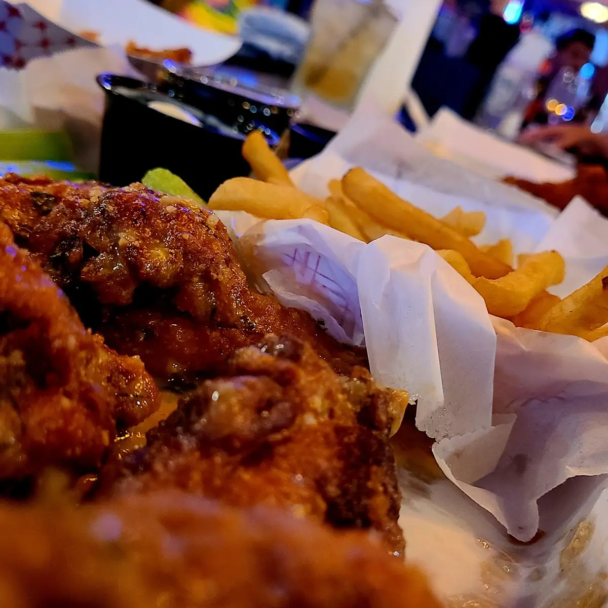 Chicken Wings with Fries