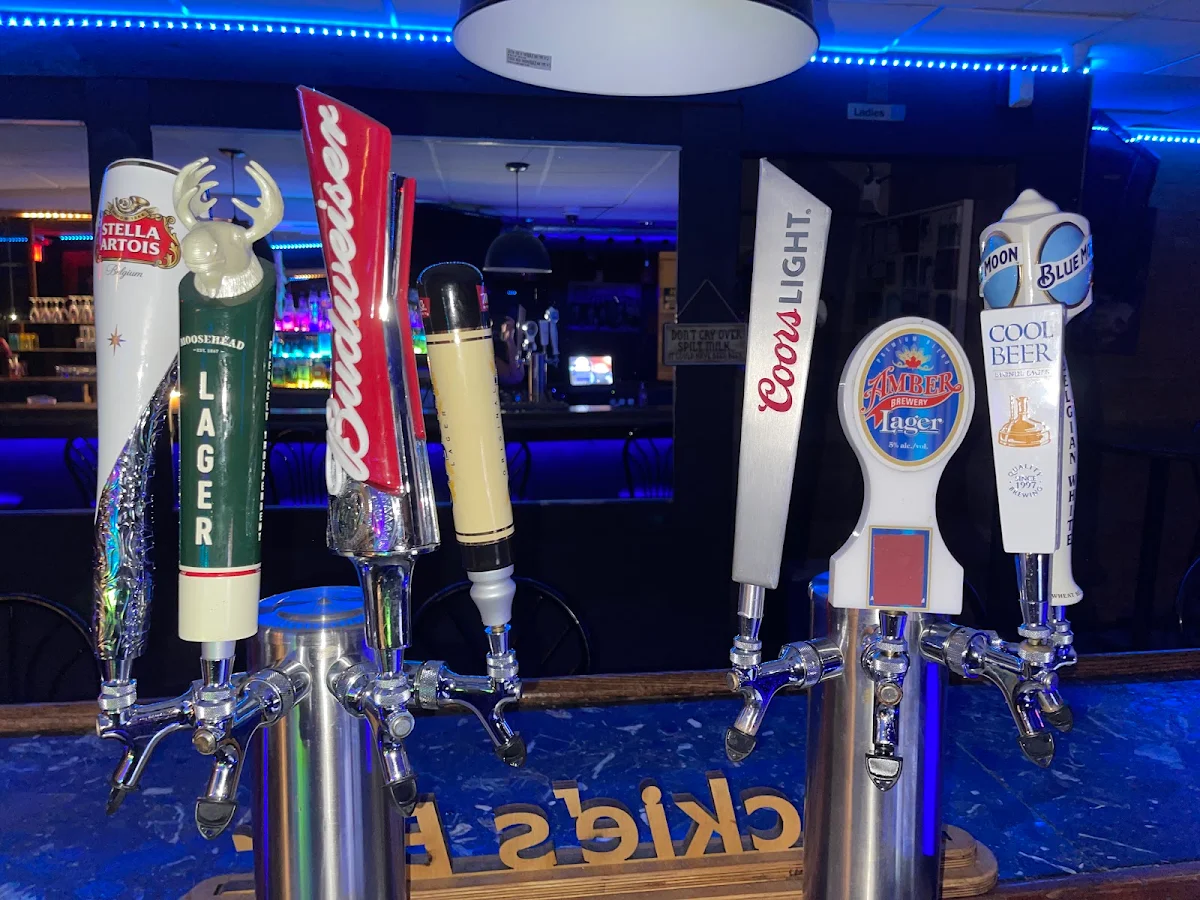 Highlights, Mimico Pub & Grill