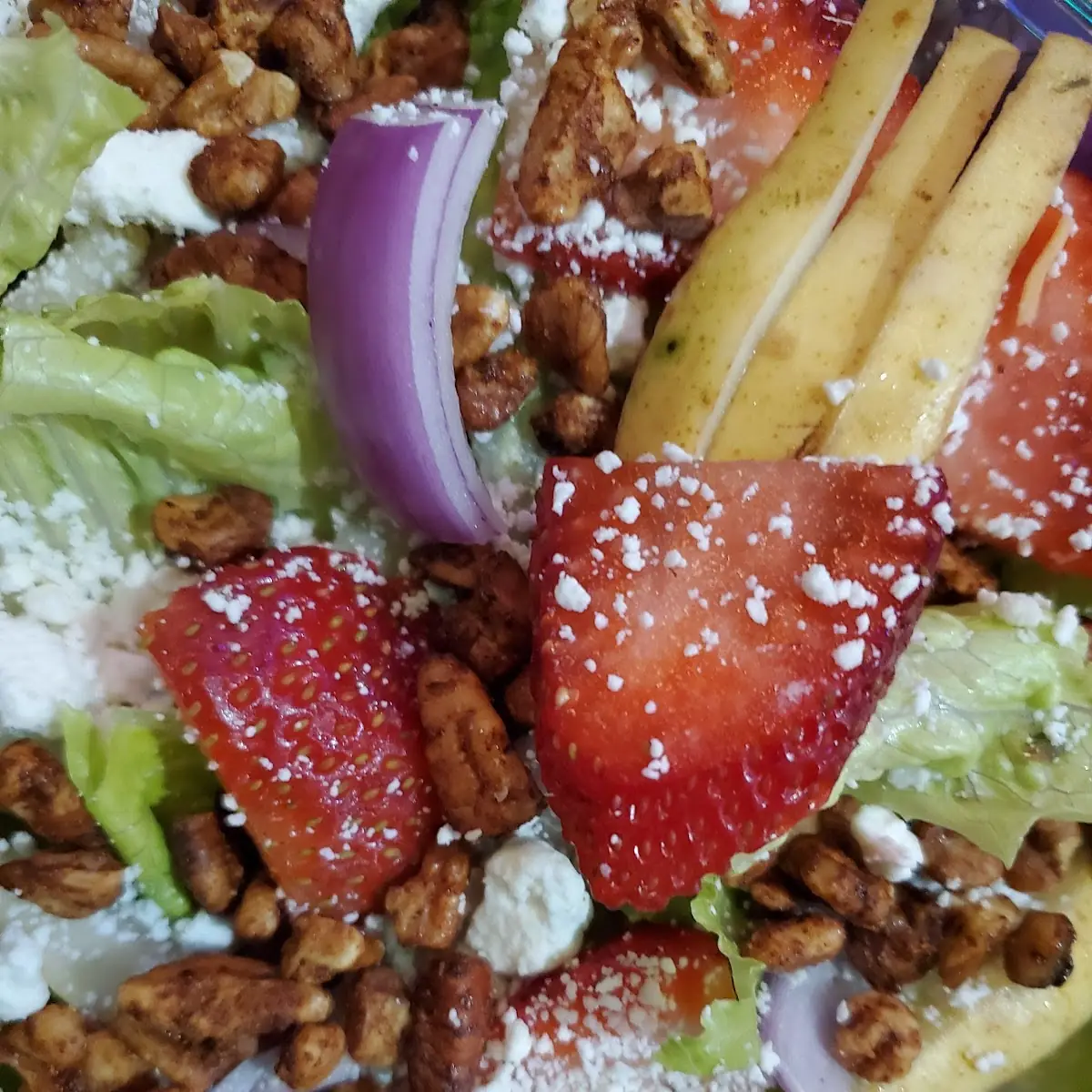 Strawberry Pecan Salad