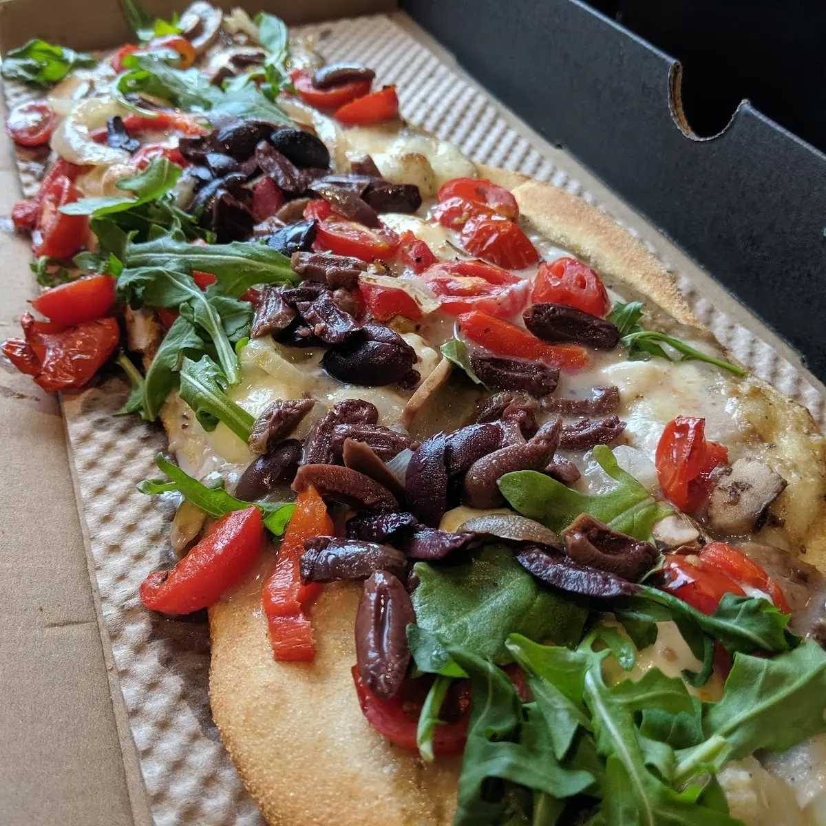 Red Pepper Olives Pizza
