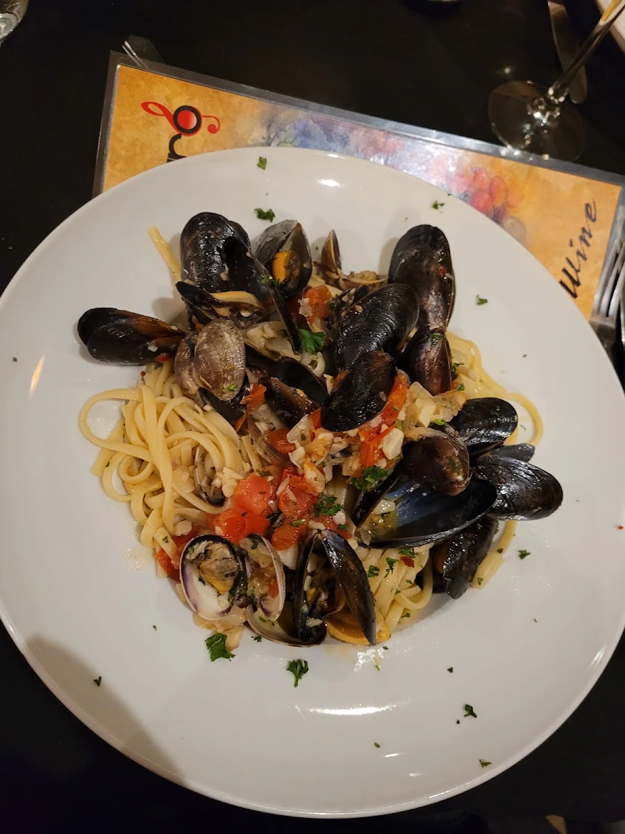 Seafood Linguine with Clams & Mussels