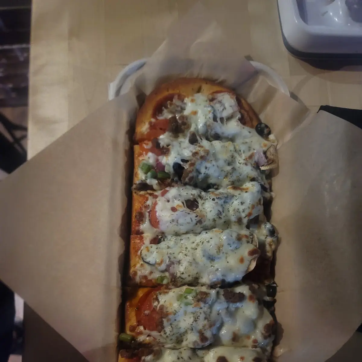 Vegetarian Flatbread Pizza with Pepperoni and Beef