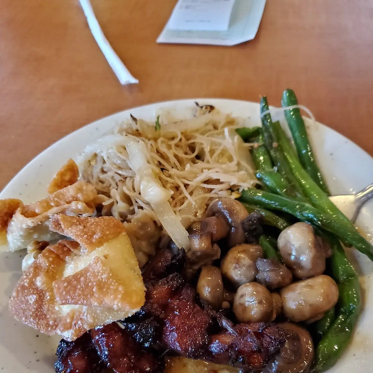 Rice Noodle Crab Wonton Garlic String Beans