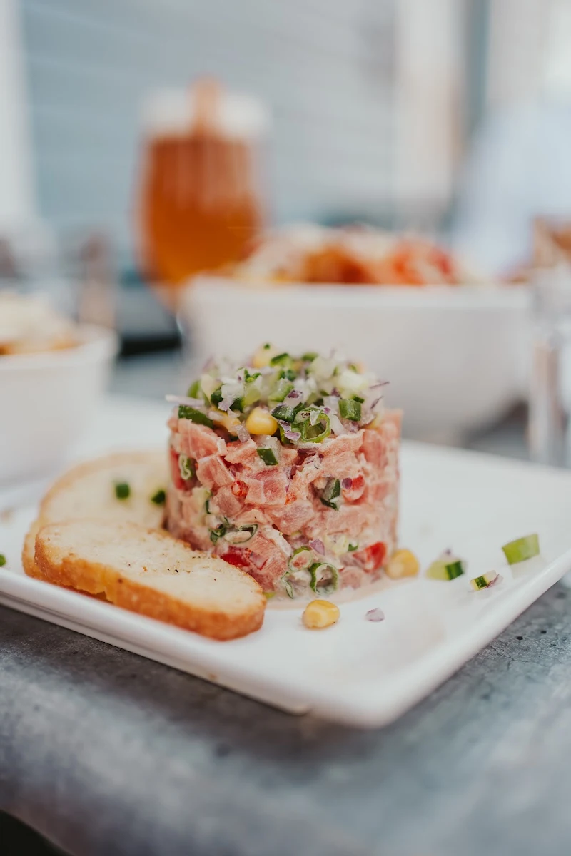 Two Salmons Tartare 4oz Tartare Aux Deux Saumons 4oz