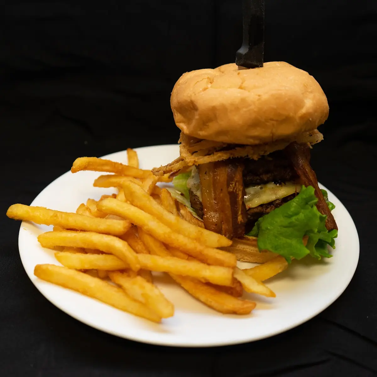 Ultimate Tail-Gator Burger