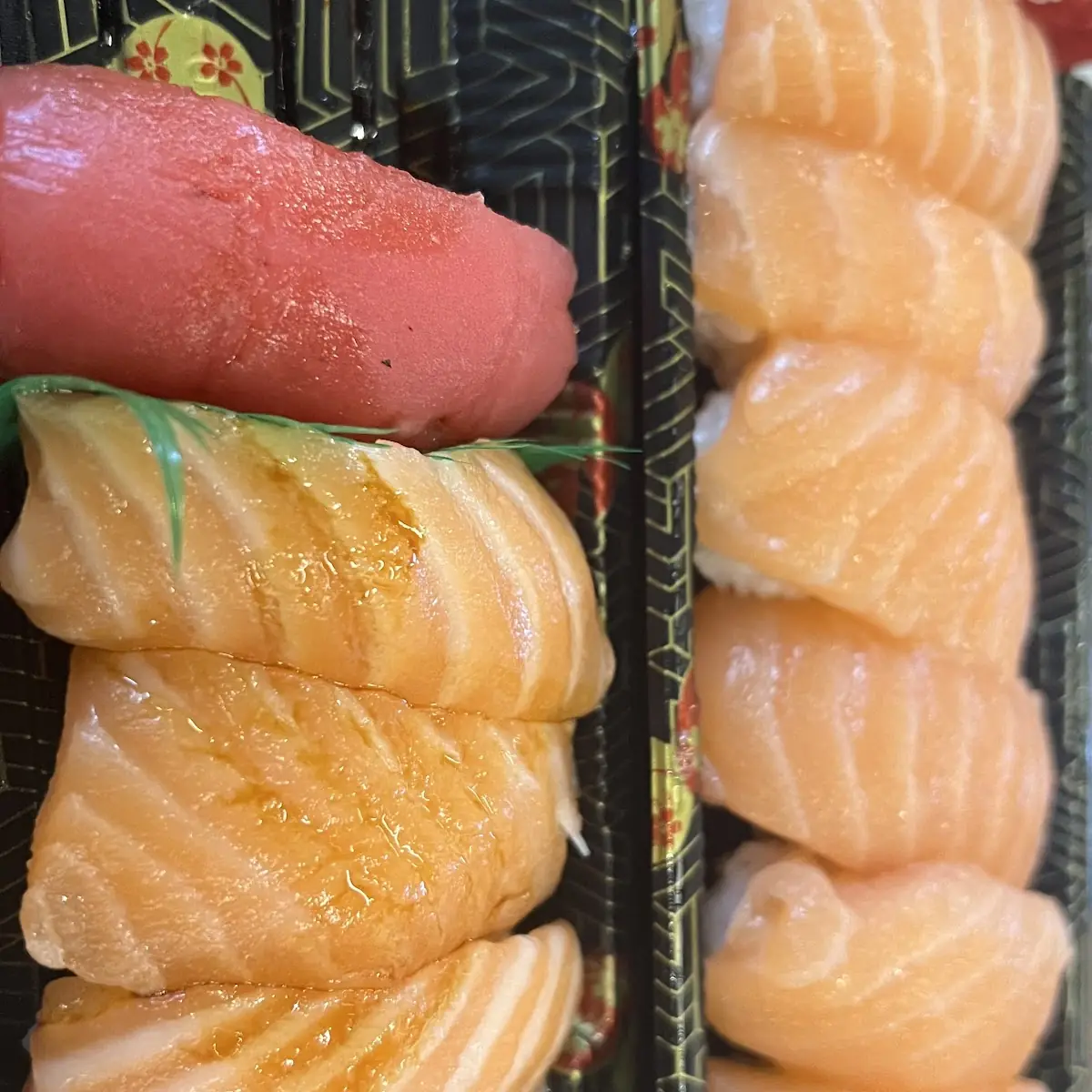 Tuna Salmon Nigiri Combo