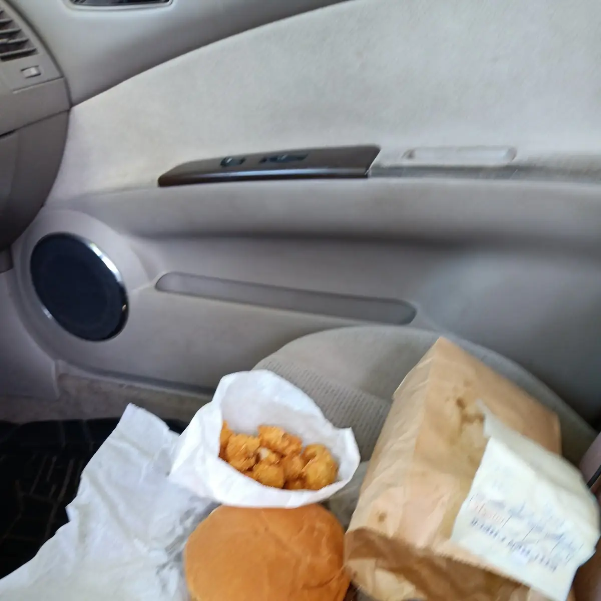 Cheeseburger Tater Tots Large Root Bear