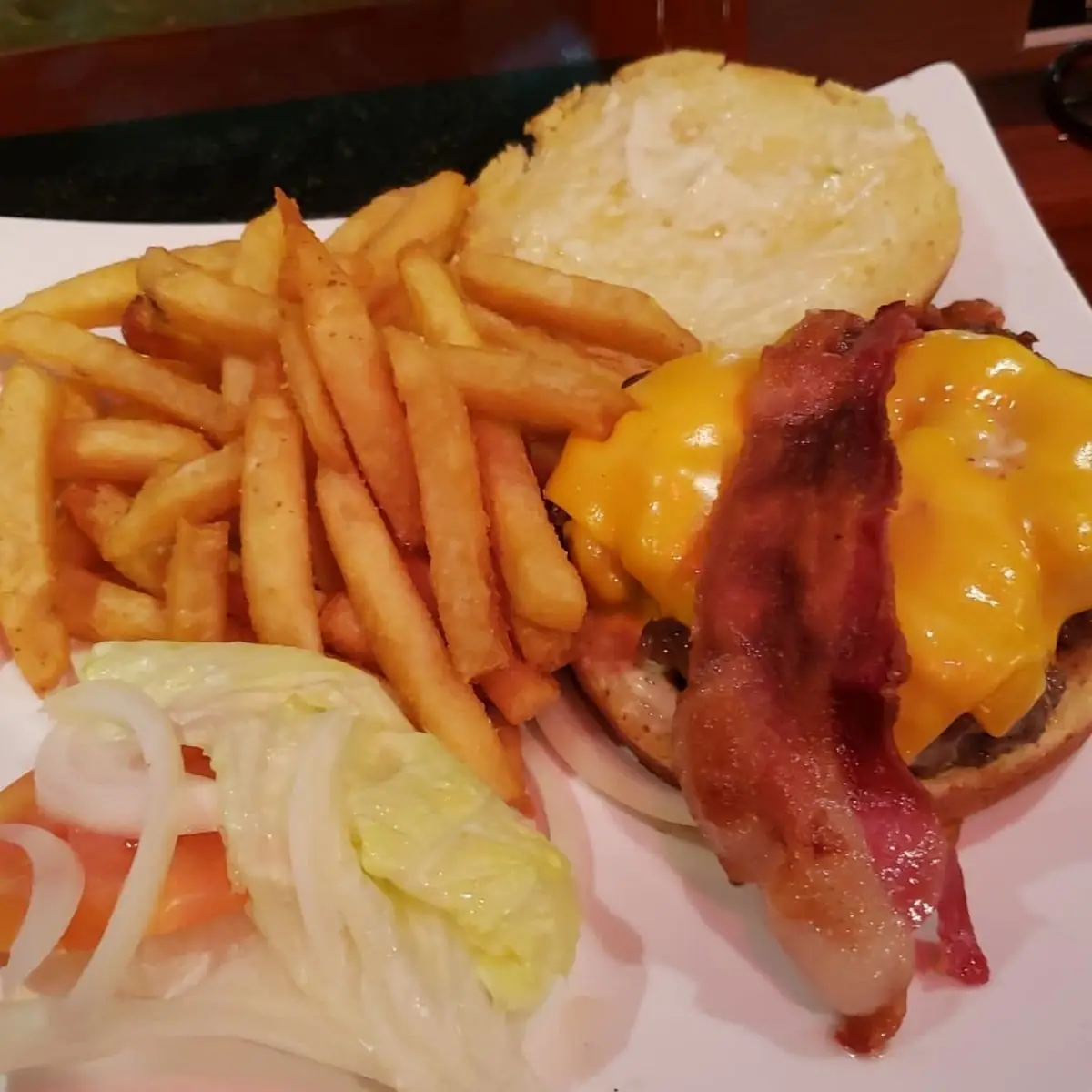Bacon Cheeseburger