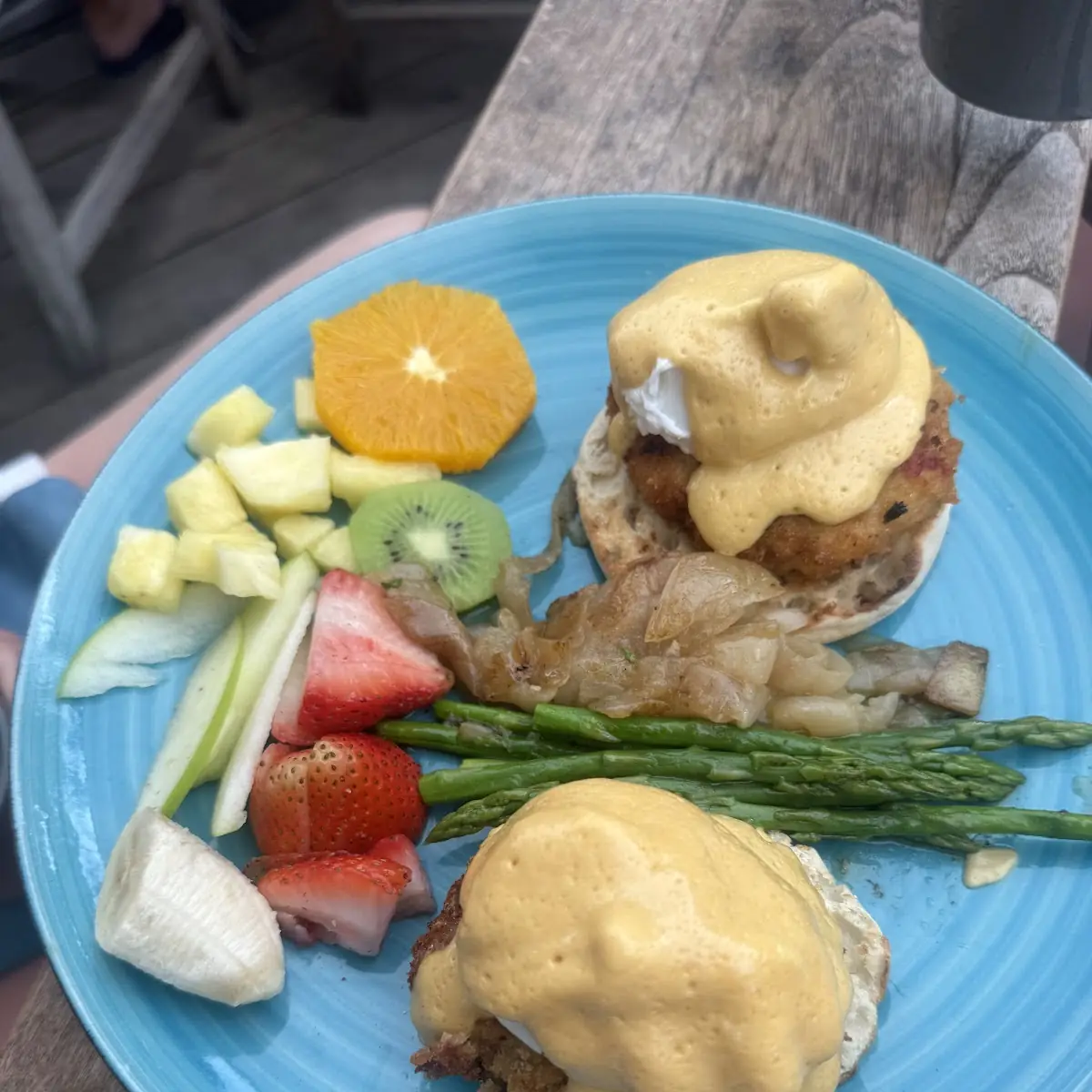Grilled Onions Poached Eggs and Hollandaise