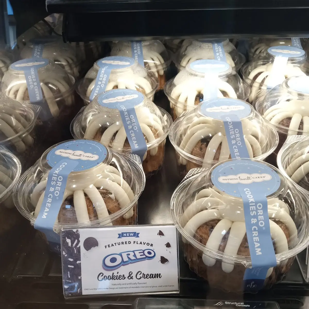 Oreo Cookies & Cream Bundtlet