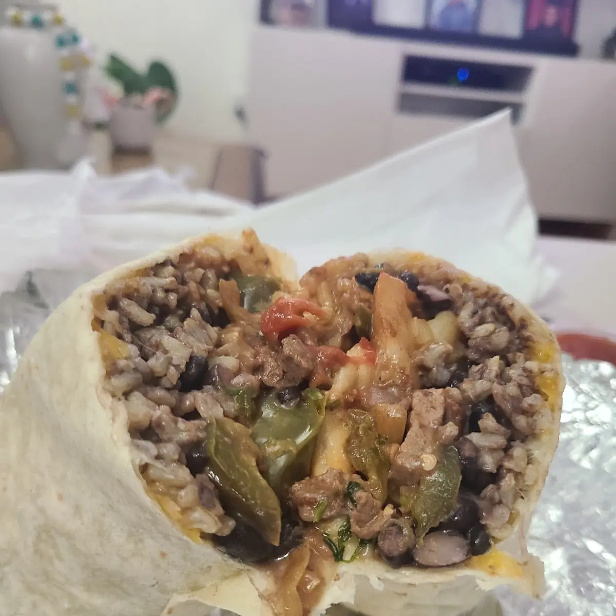 Mar Y Tierra Burrito