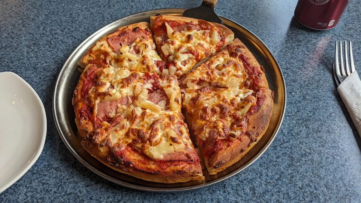 Hawaiian Pizza