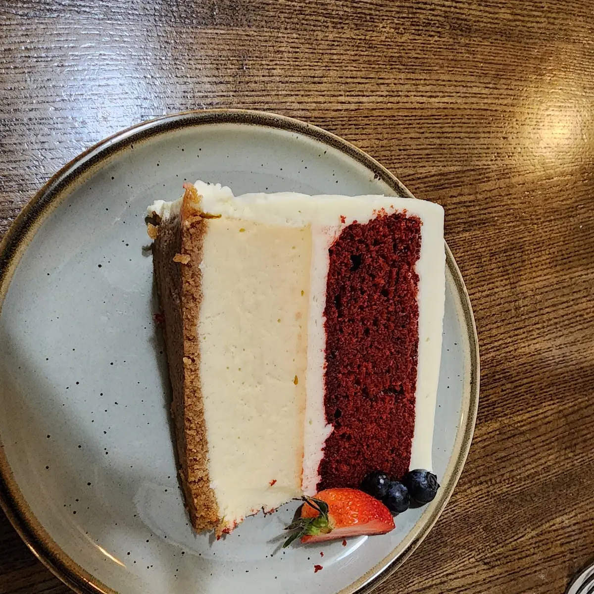 Red Velvet Cheesecake