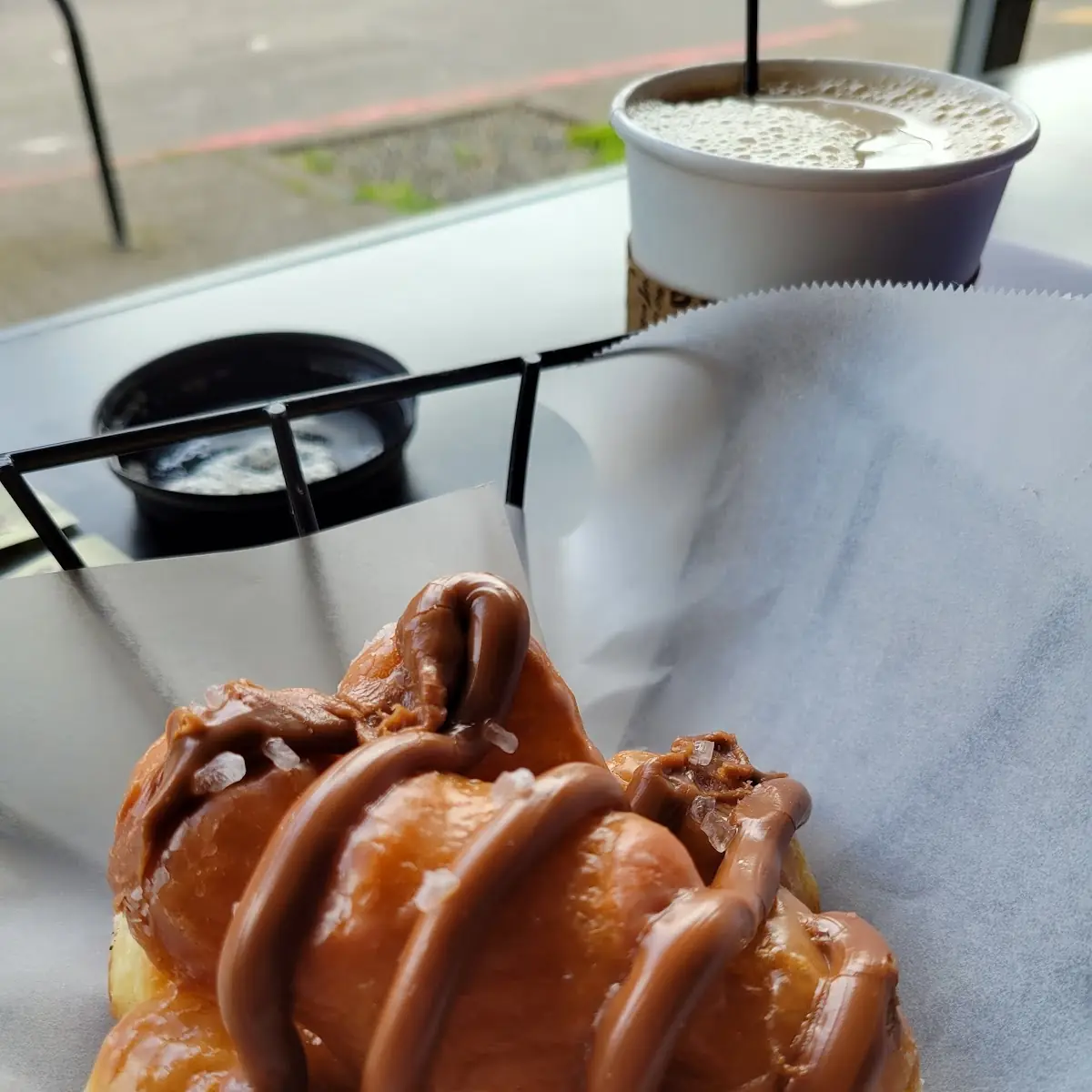 Salted Carmel Pull Donut Holes