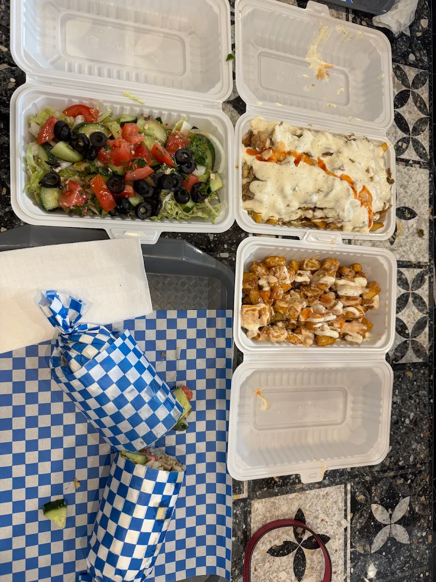 Large Shawarma Poutine