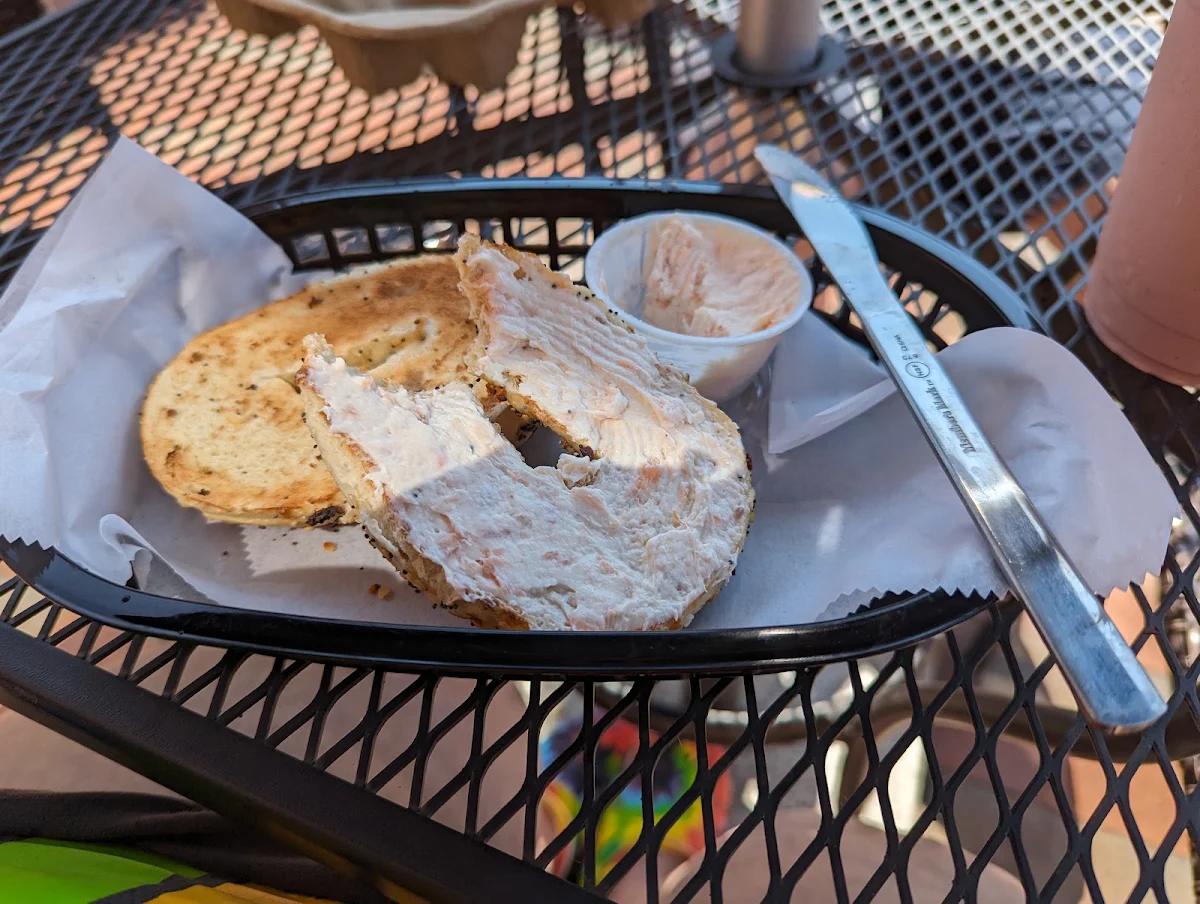 Everything Bagel with Lox Cream Cheese