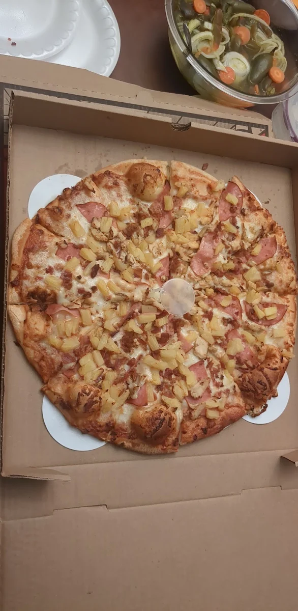 Aloha Hawaiian Pizza