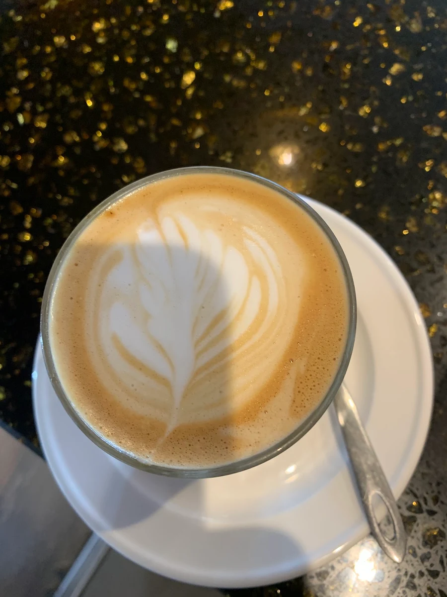 Flat White, Hand Wok Cafe