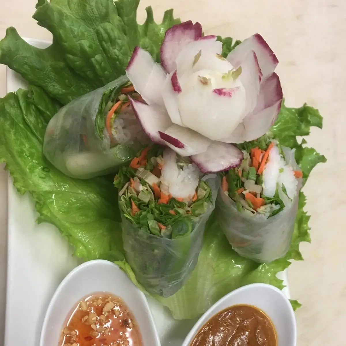 Fresh Spring Rolls with Shrimp