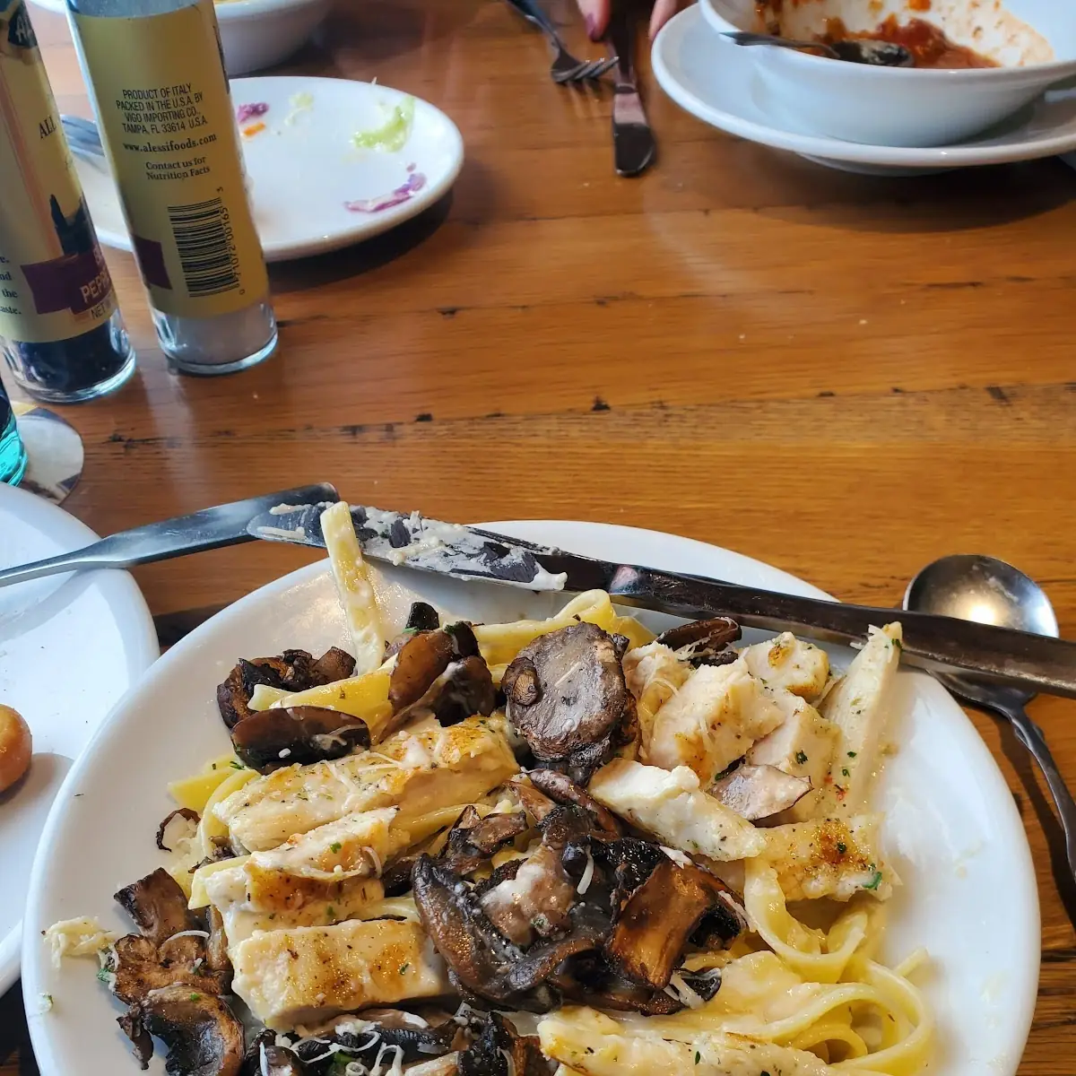 Chicken Alfredo with Mushrooms