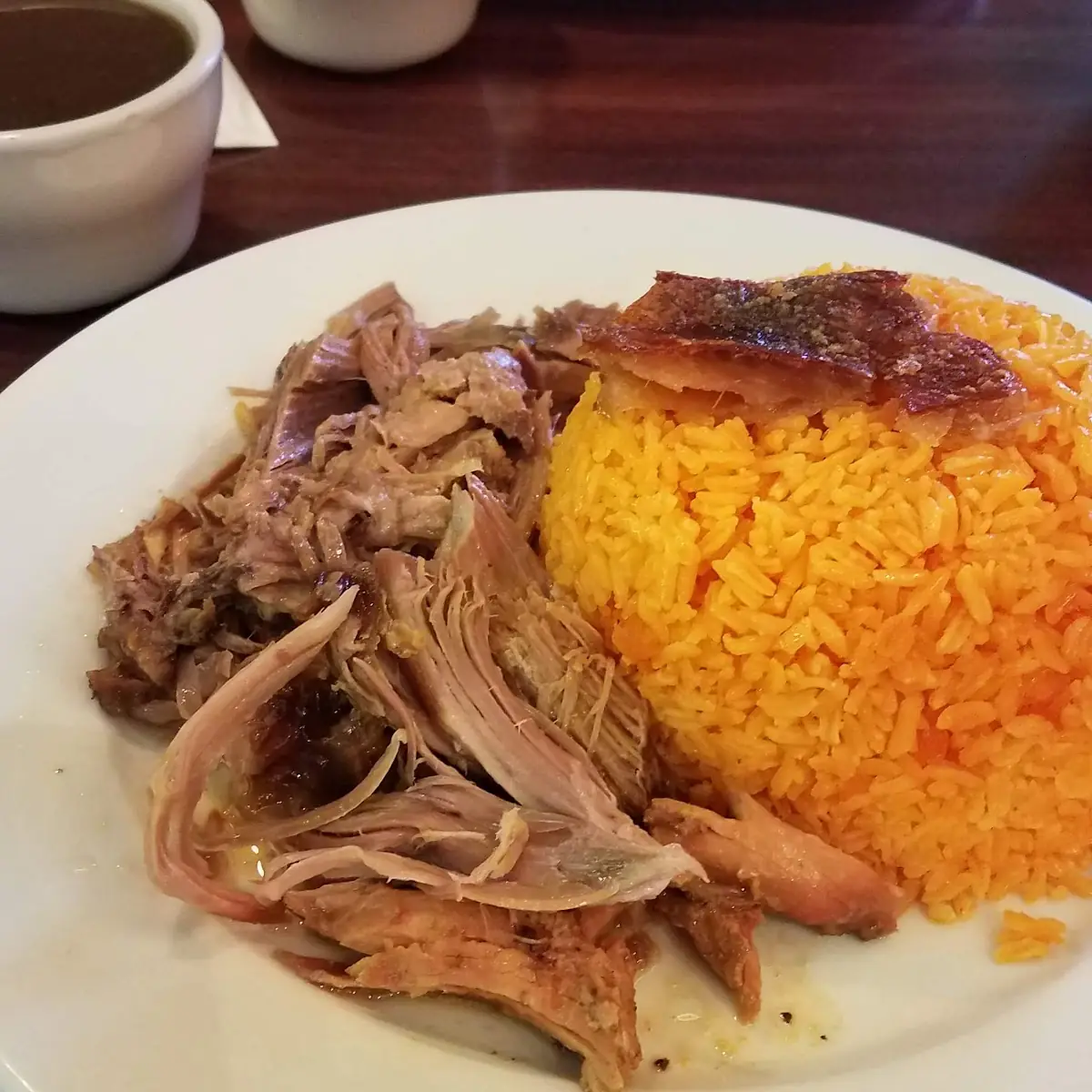 Arroz Amarillo Con Pernil