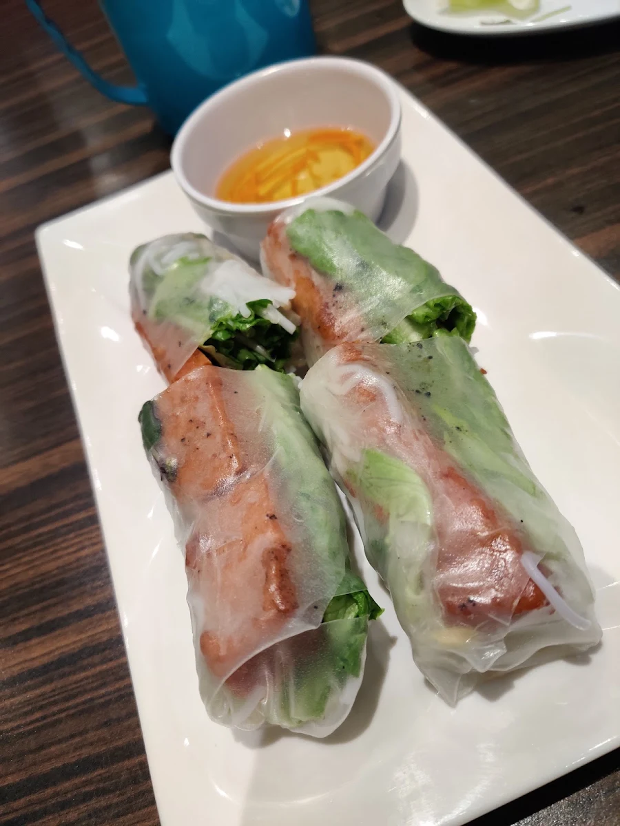 - Fresh Rolls Shredded Pork & Pork Skin