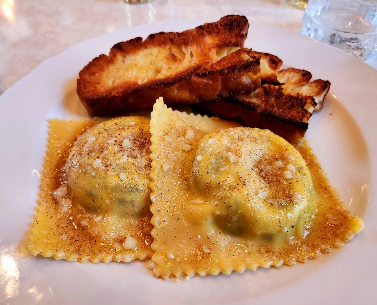 Tortelli Con Bolognese, Piano Piano Restaurant