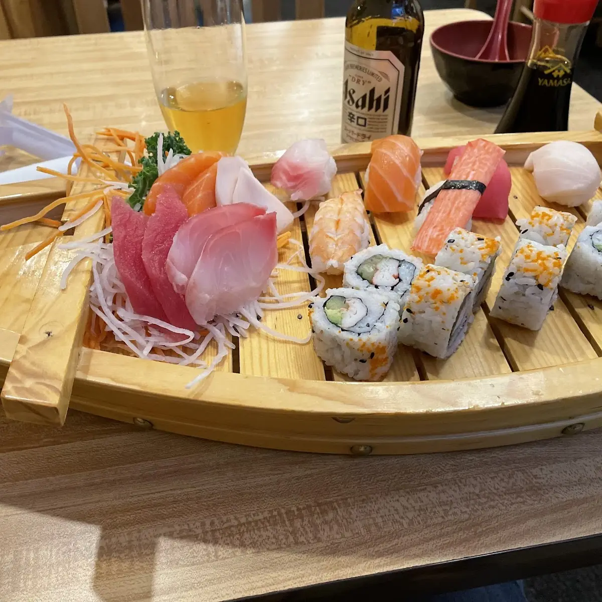 Com 2 Sushi Sashimi and Shrimp Tempura
