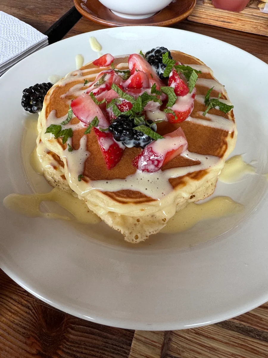 Mixed Berries Pancakes