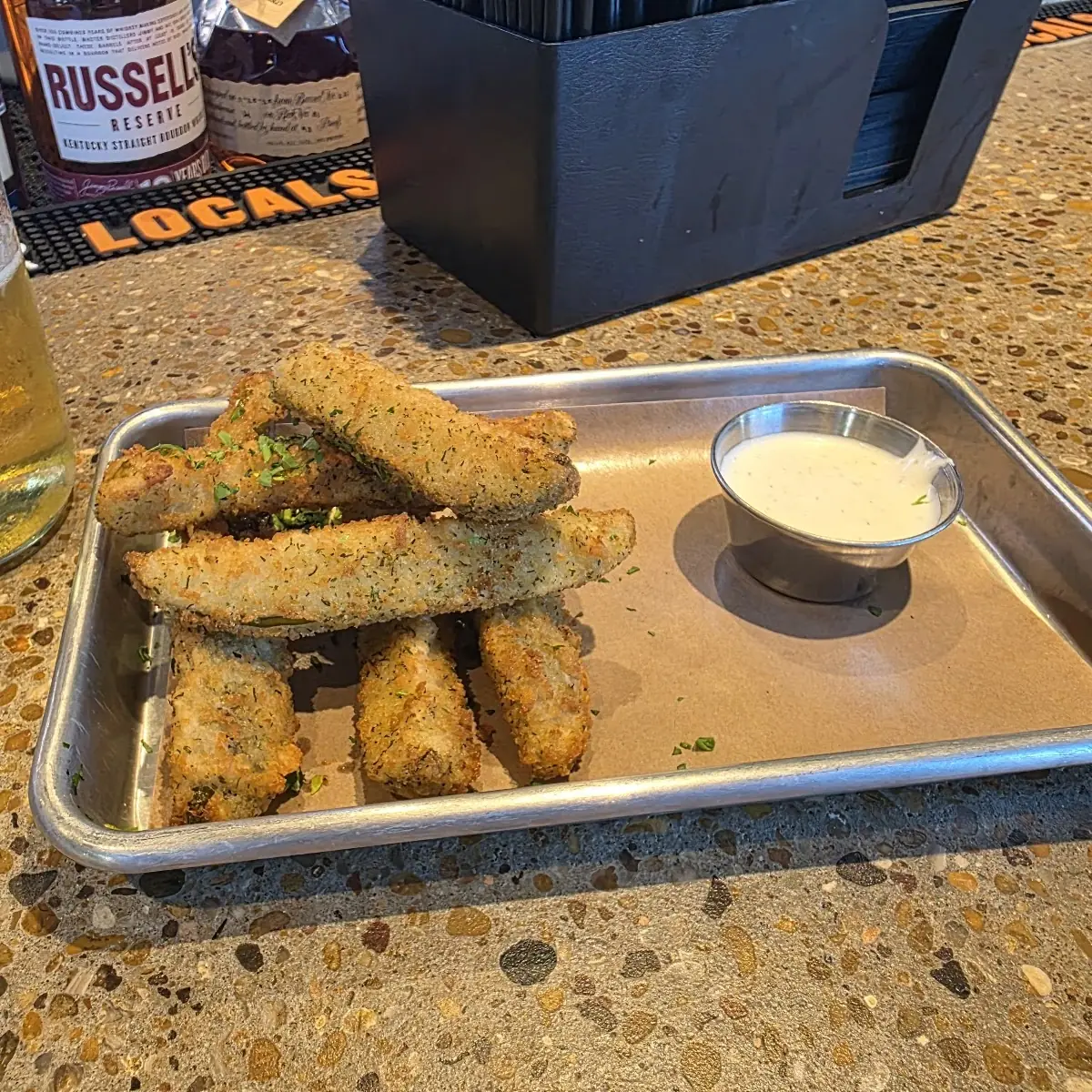 Fried Pickles with Dipping Sauce