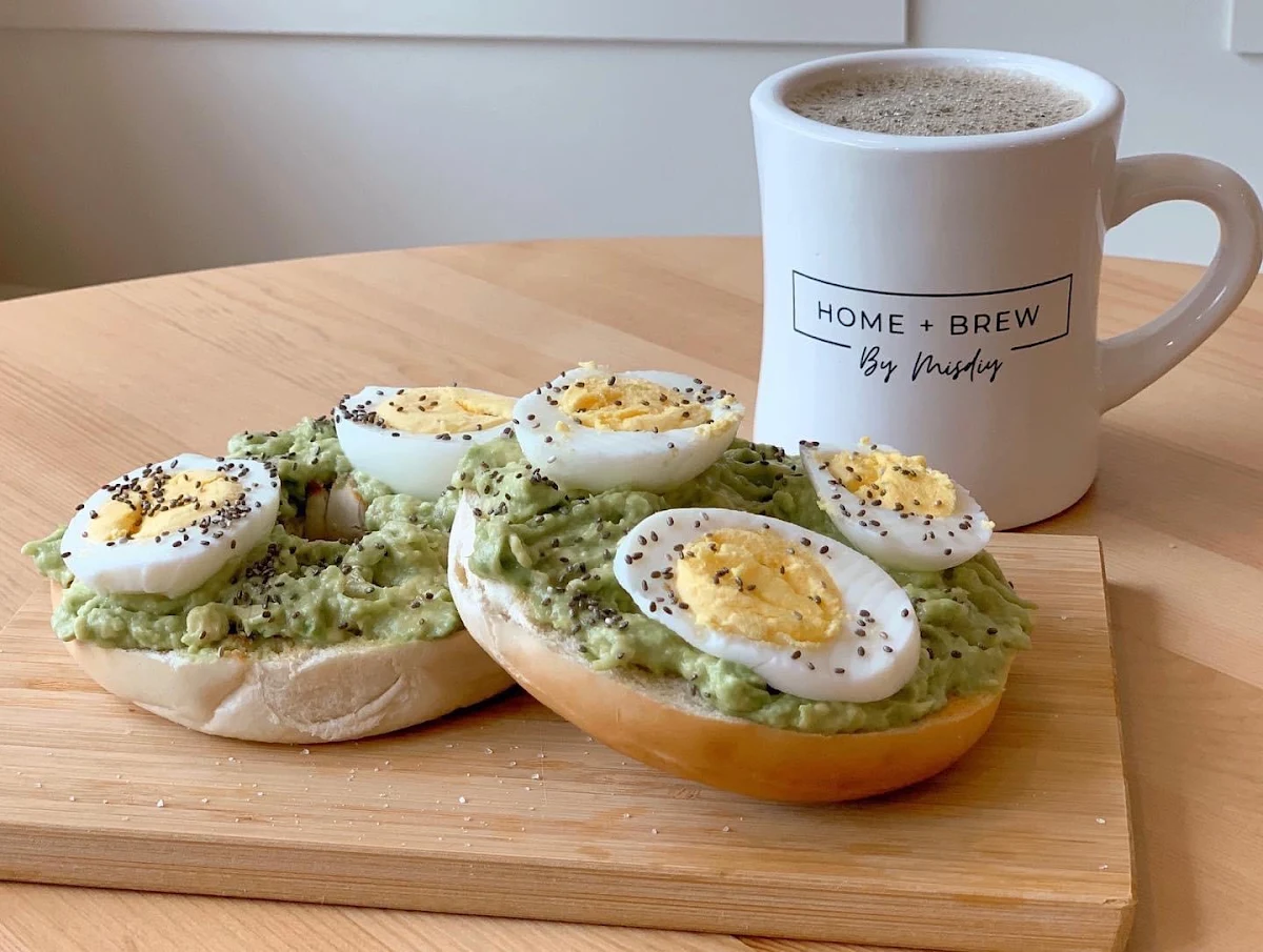 Bagel Combos- Avocado & Egg