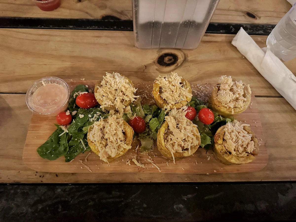 Tostones Rellenos de Pollo