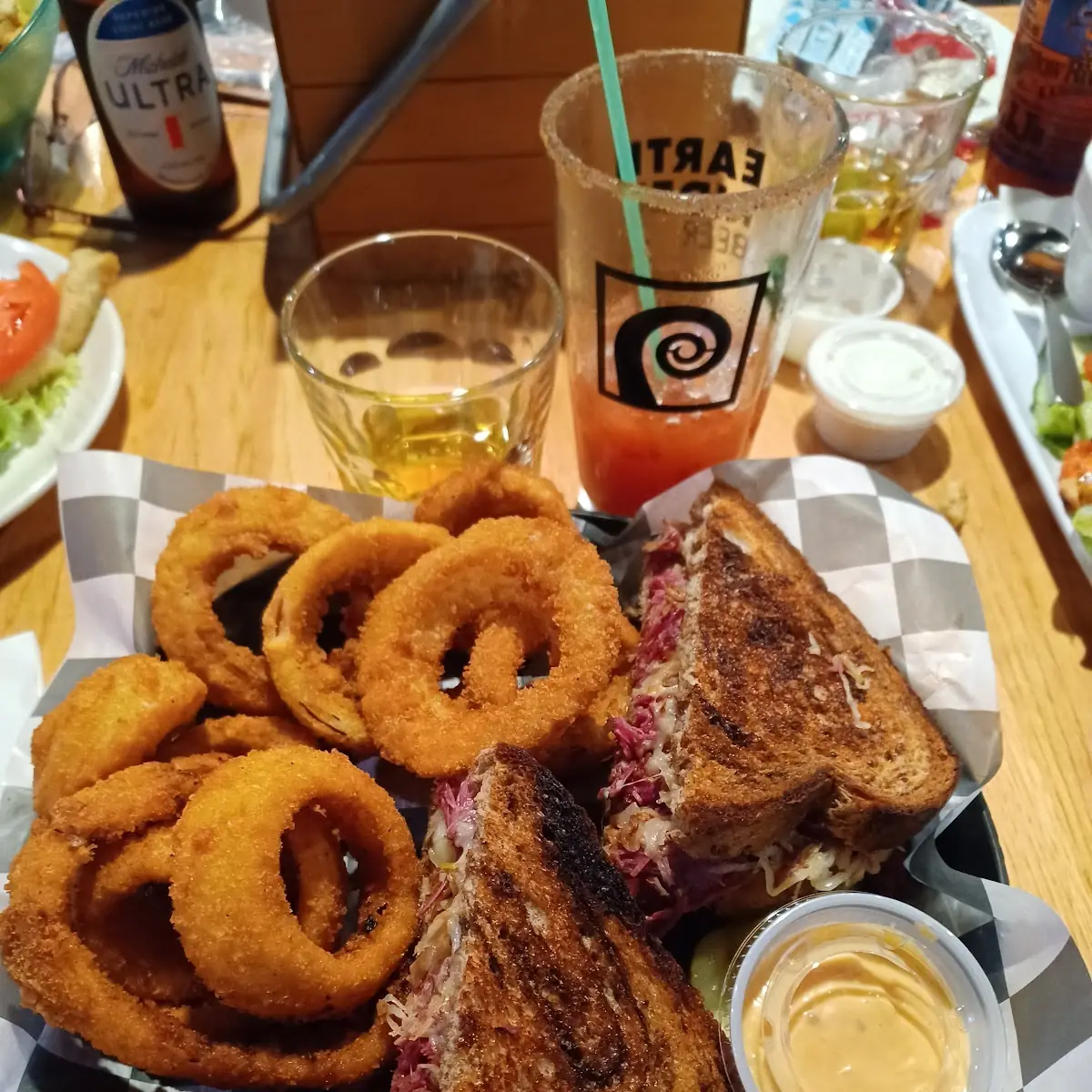 Thick Cut Gourmet Onion Ring Basket