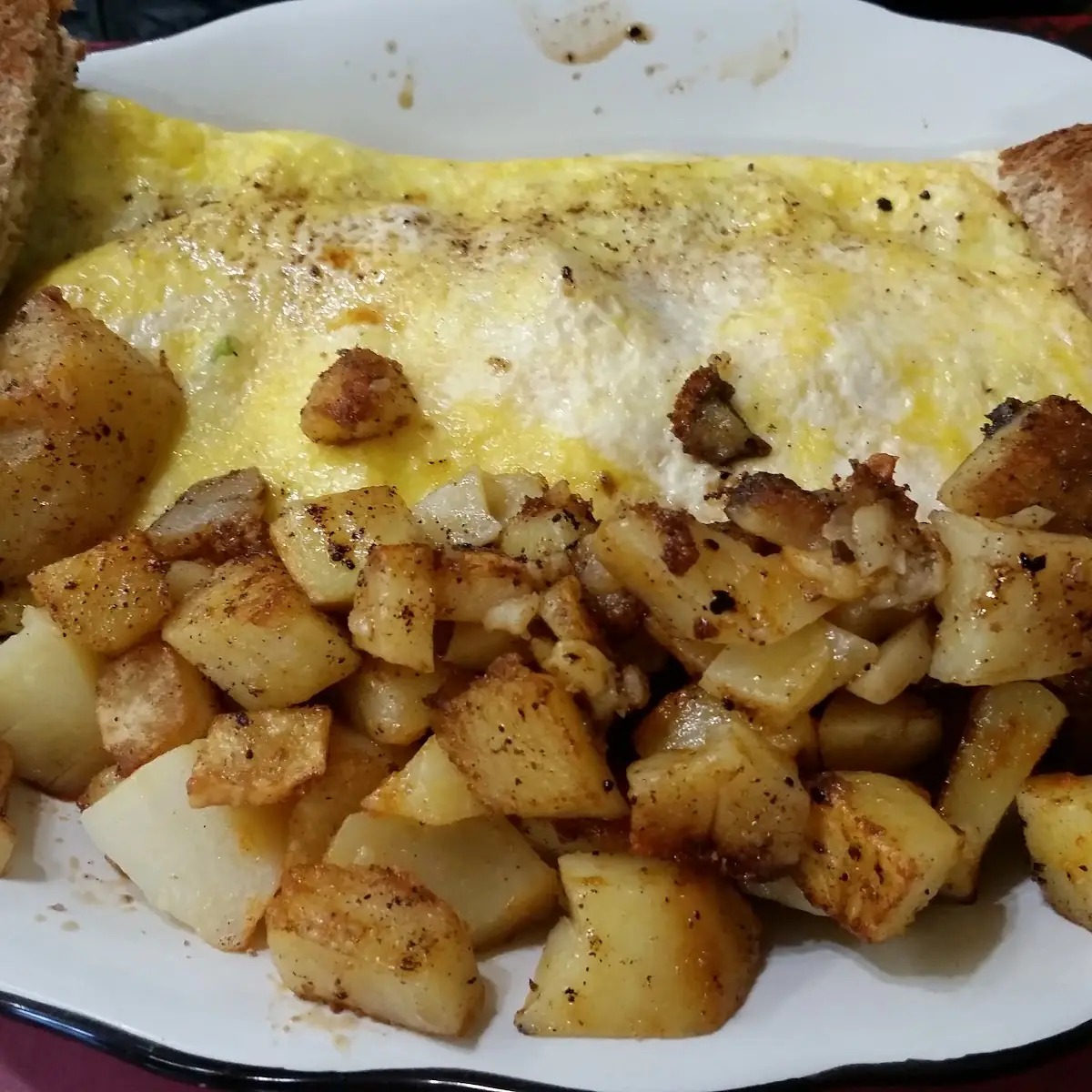 Spinach Tomato Goat Cheese Omelet
