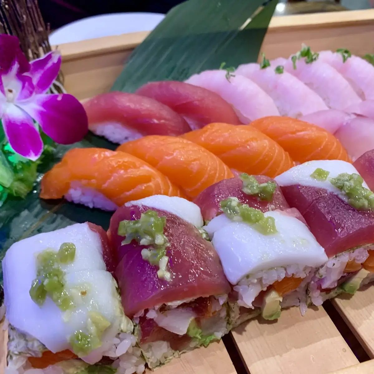 Sushi & Sashimi Combination