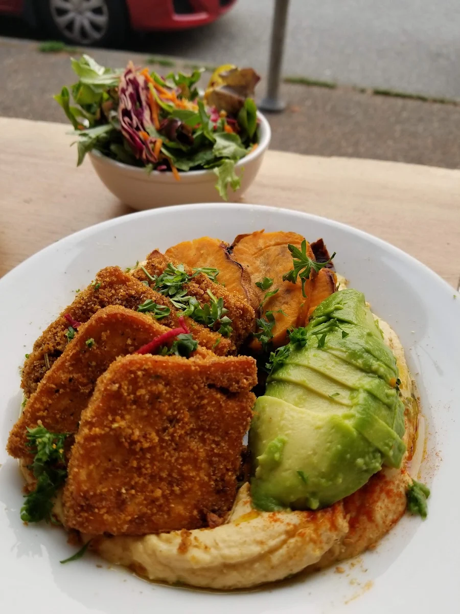 Shnitzelonim Hummus Plate, Chickpea Restaurant
