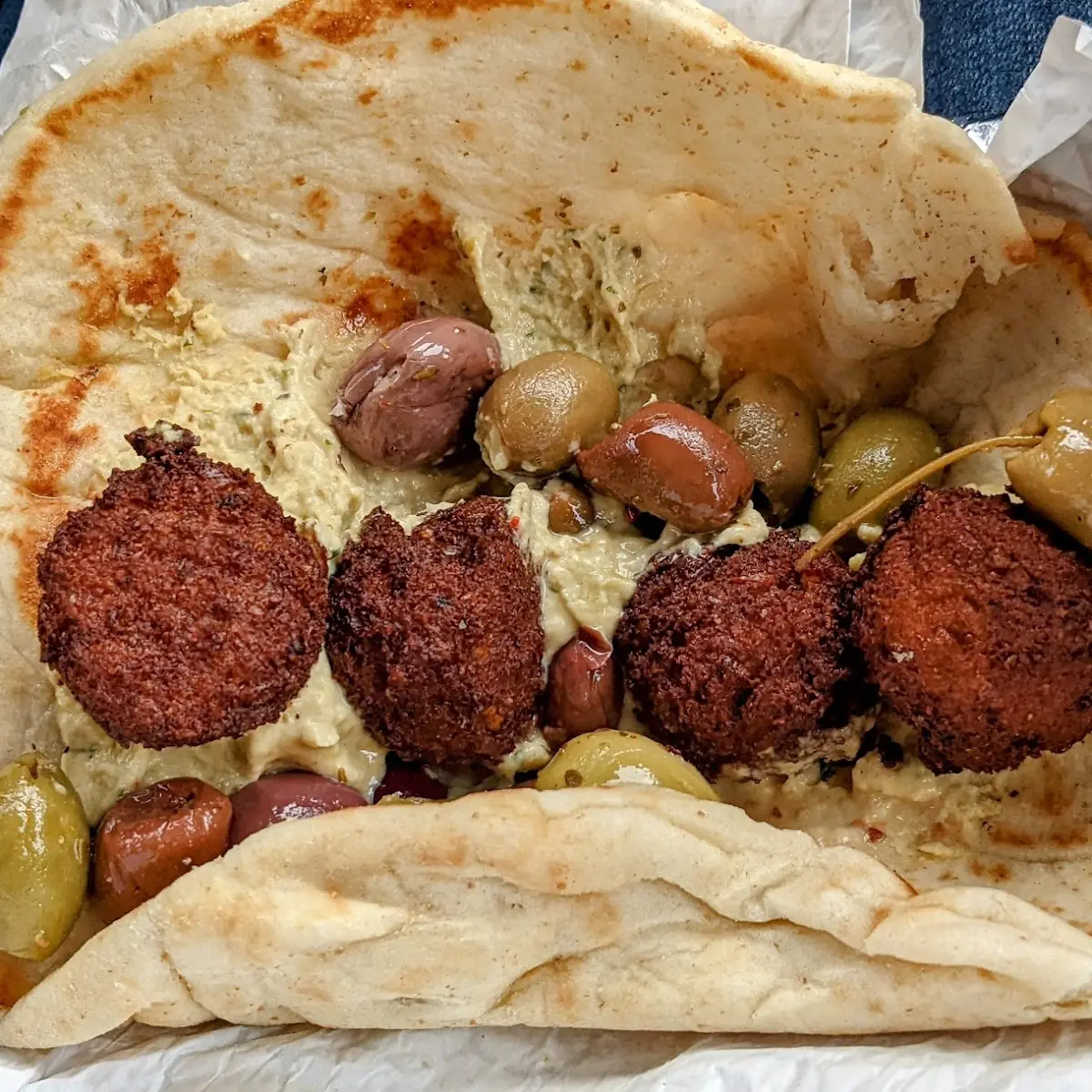 Falafel Sandwich with Hummus