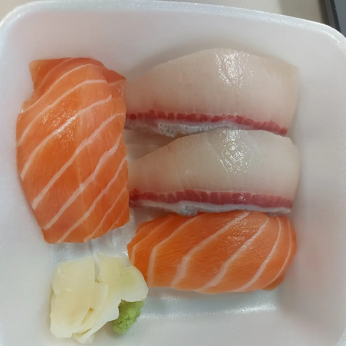 Salmon Nigiri