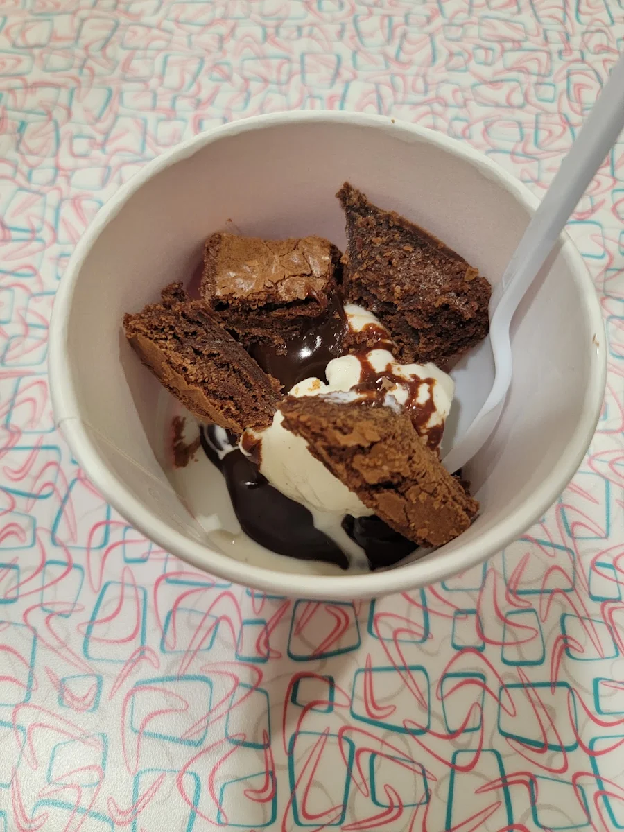 Brownie Sundae