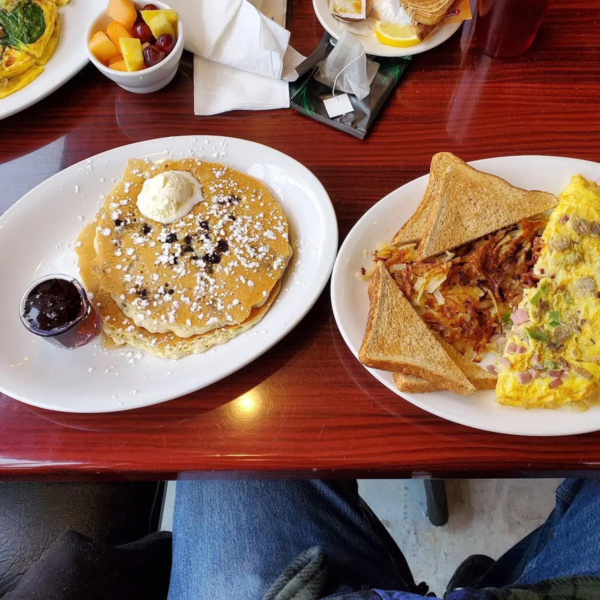 Fresh Garden Omelette with Hash Browns