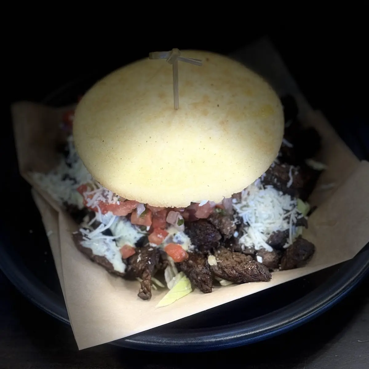Arepa Con Bisteck