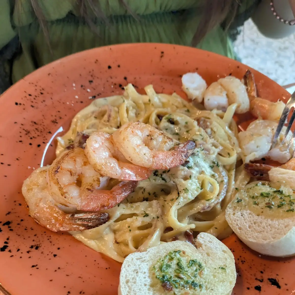 Fettuccine Carbonara with Shrimp