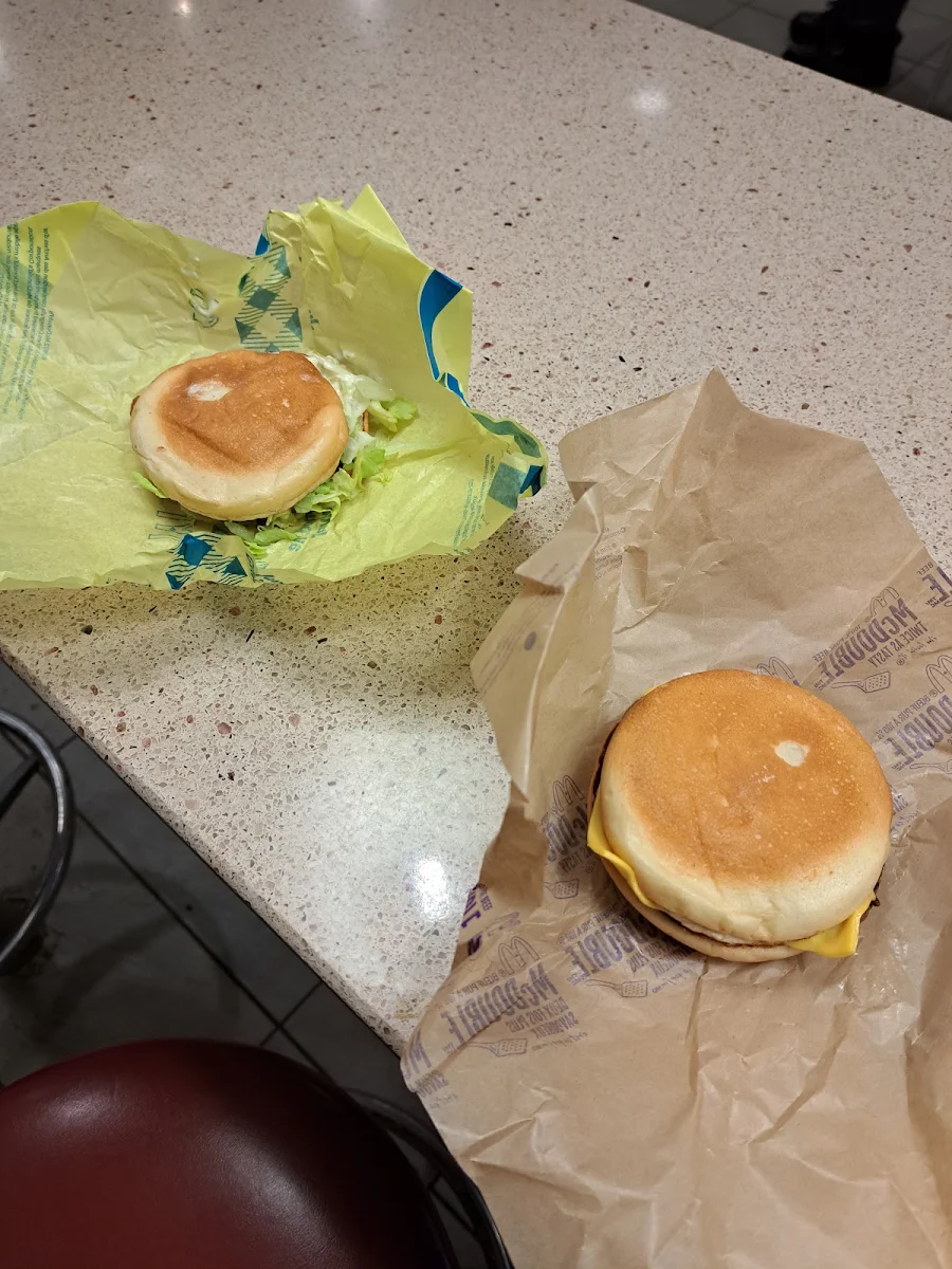 Hamburger Poulet, McDonald's